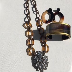 Set of Animal Print Earnings, Necklace & Bracelet